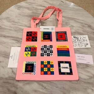 Chanel GWP/vip Coral Pink Interior with Logo Tag